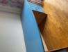 pisalna miza modre barve 1,6x0,80 m, regal modre in vijolčne barve